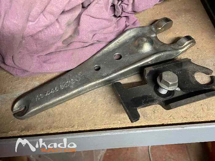 Vends boîte 6 crabots sadev gra Renault 4