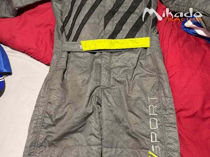 Combinaison Peugeot sport sparco taille 62 0