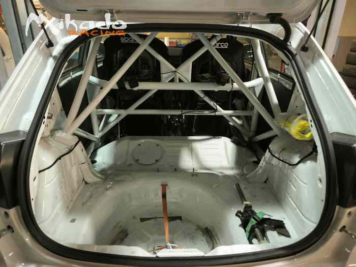 Peugeot 208 FR6 Accidenté 2