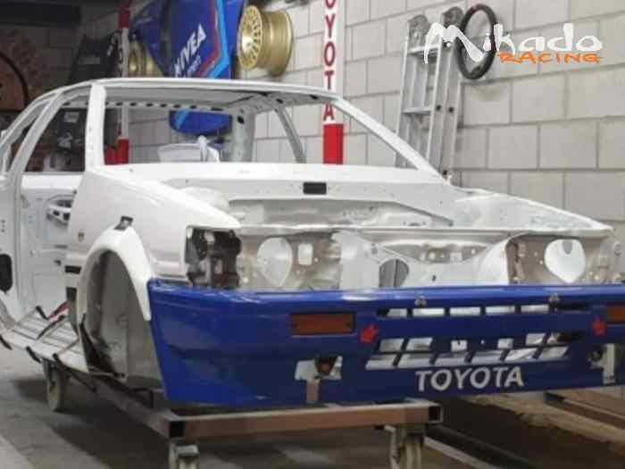 TOYOTA COROLLA AE86 RALLY + 1 Originel...