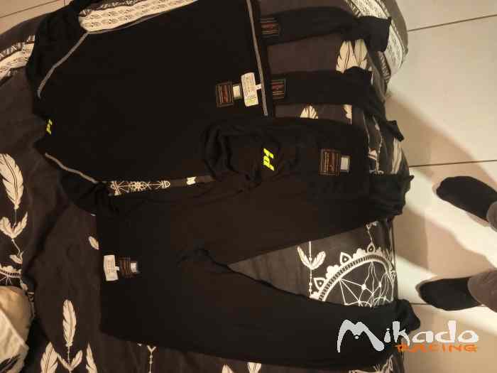 Ensemble sous vêtements casque Hans neuf 3