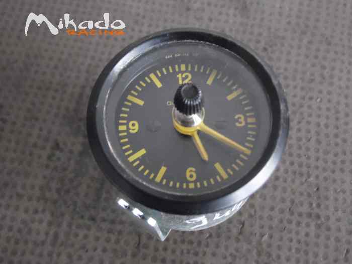 HORLOGE ANALOGIQUE 94464111500 PORSCHE 944 5