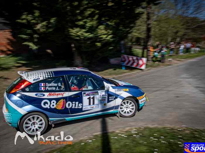 vraie focus kit car USINE + énorme lot...