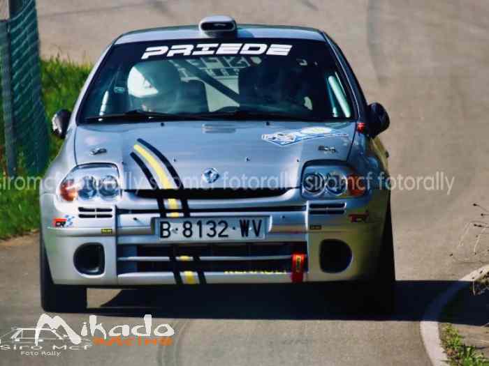 Renault clio sport ph1 252hp 5