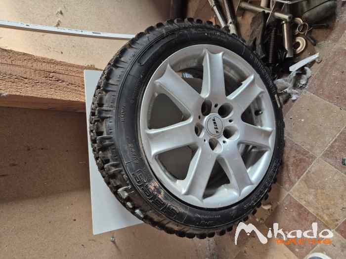 Jantes 16p bmw + pneus clouté Andross 2