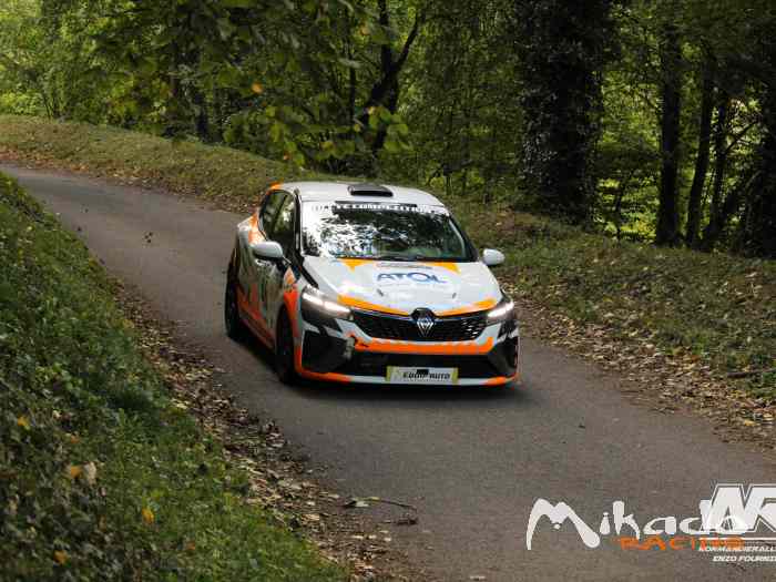 location clio rally 5 2
