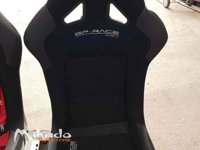 2 BAQUETS GP RACE ET HARNAIS 6 POINTS 2