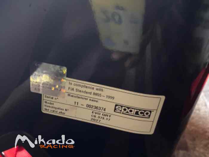 SIEGE BAQUET SPARCO EVO ET HARNAIS 6 POINTS 1