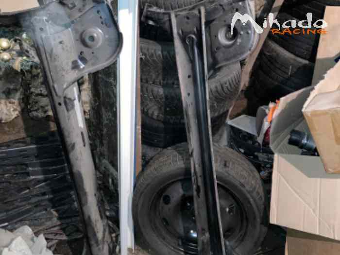 Gros lot de pièce clio rally5 3