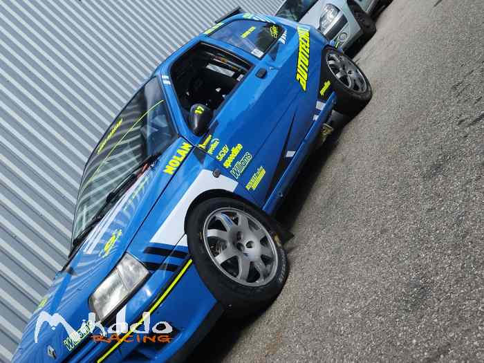 Clio f2000 2