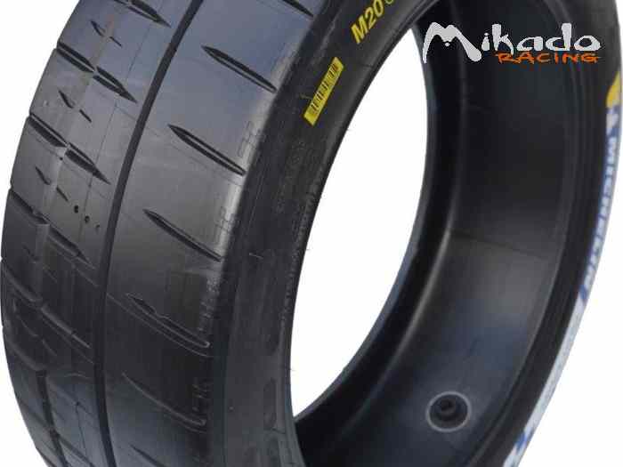 Pneus 17 pouces thermo-M20 0