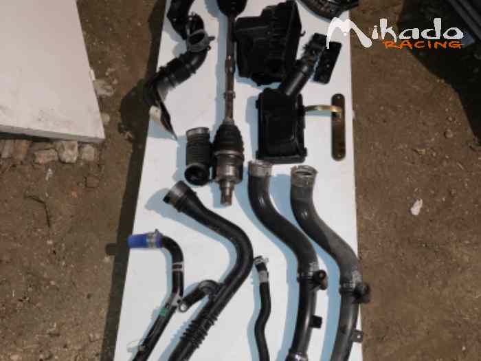 Gros lot de pièce clio rally5 4