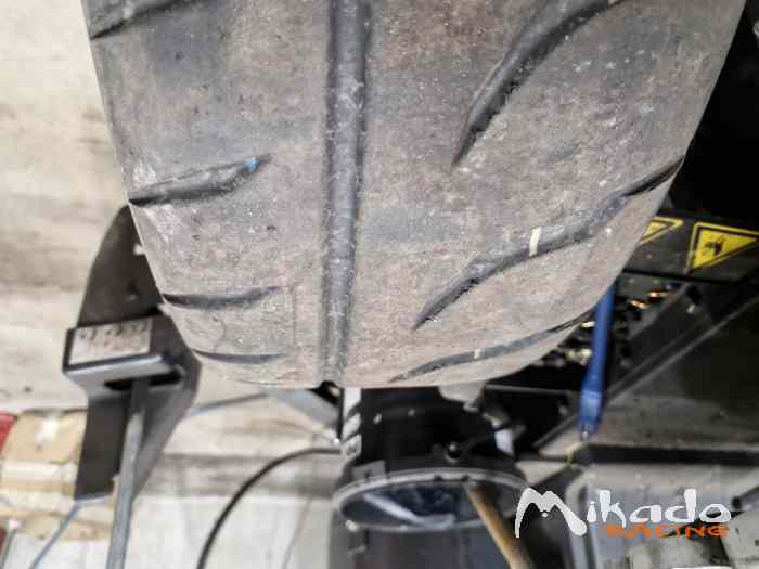 Vend lot de 8 pneu toyo R888 195/50R15 a debarasse 0