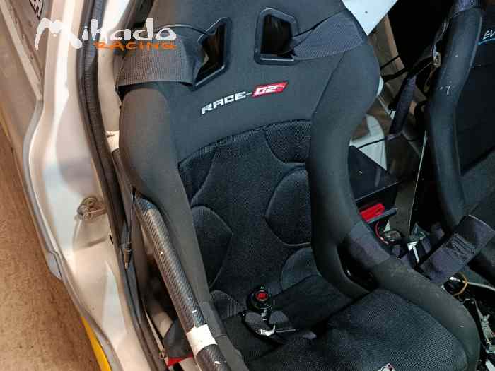 2 baquet homologué 0