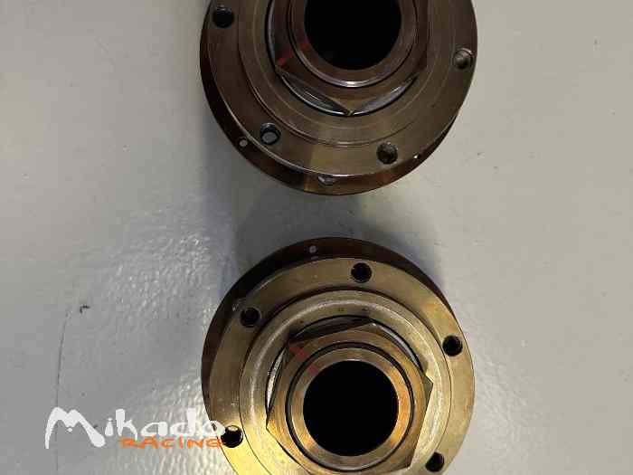 Moyeux arrière 306 Maxi 3