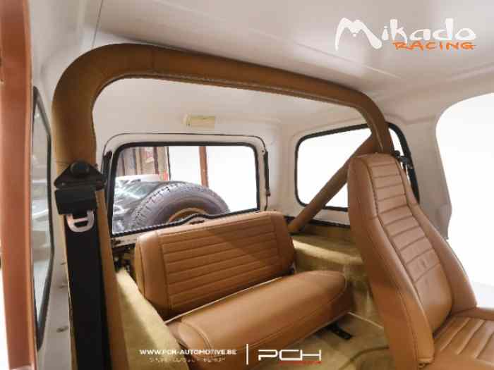 JEEP CJ7 5.7 V8 210cv Aut - Hard-top - Golden Eagle Edition - 1983 4