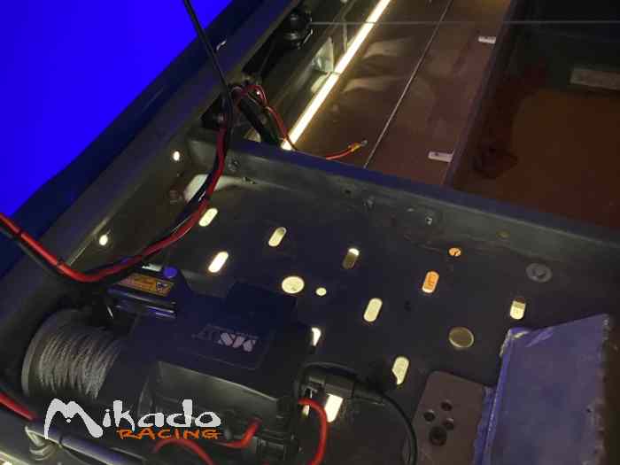 Remorque bâchée basculante 1300 kg 3