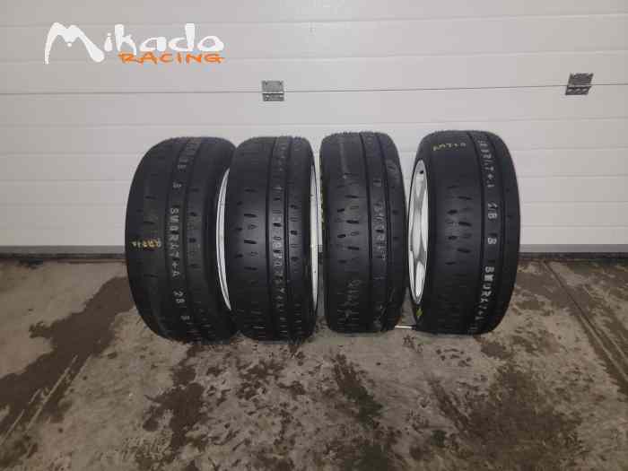 Pneus Pirelli 195/50/15 neufs 0
