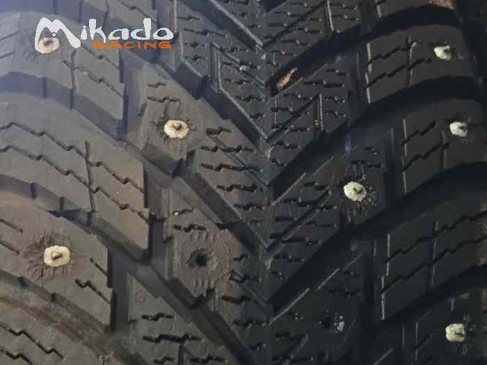 pneus clous NOKIAN Hakkapeliitta 10 3