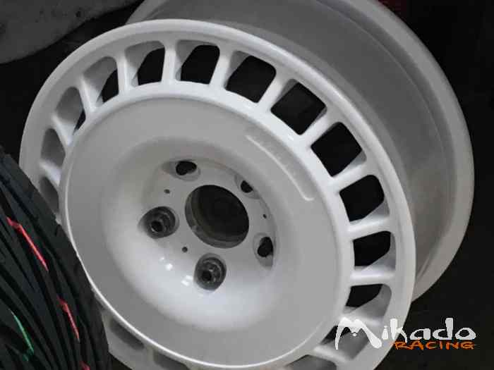 4 jantes Compomotive 15 x 6,5 en 5x114,3 état neuf 0