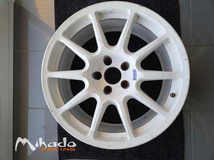 3 jantes Braid Mitsubishi evo X