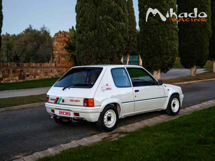 Peugeot 205 rallye phase 1 état execeptionnel 0