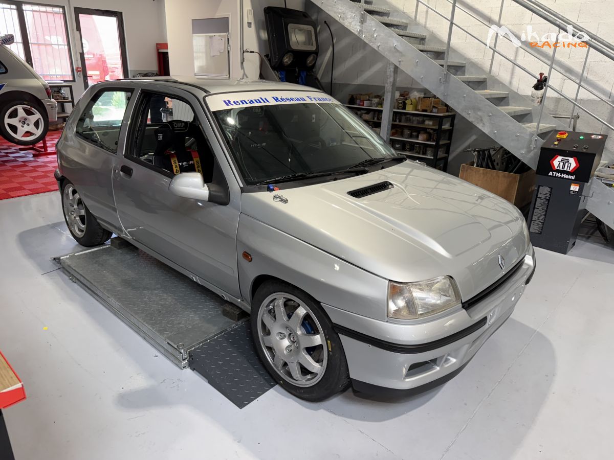 Renault Clio Williams Groupe A
