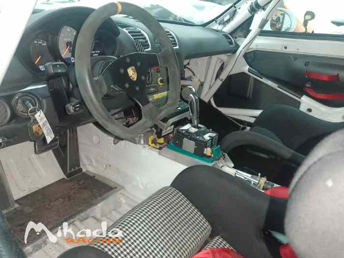 Porsche GT4 CS 981 2