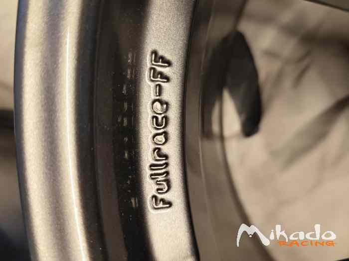 4 jantes Braid fullrace FF 18 pouces Porsche 997 GT3 GT+ – photo 4 sur 5