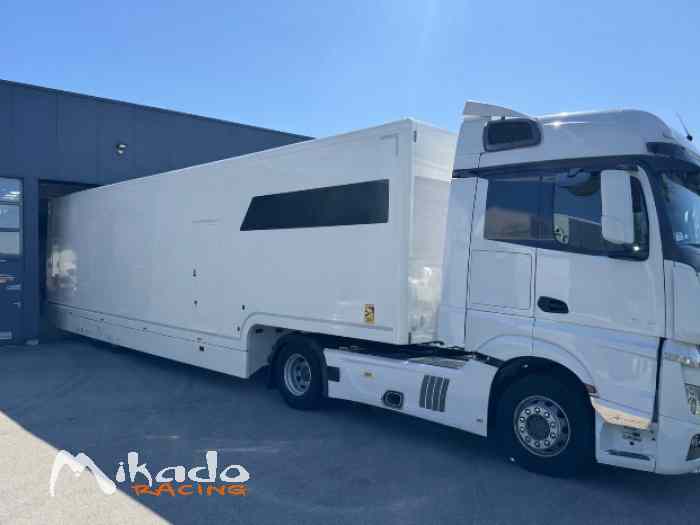 Tracteur Mercedes Actros + RaceTrailer état Totalement neuf – photo 6 sur 6