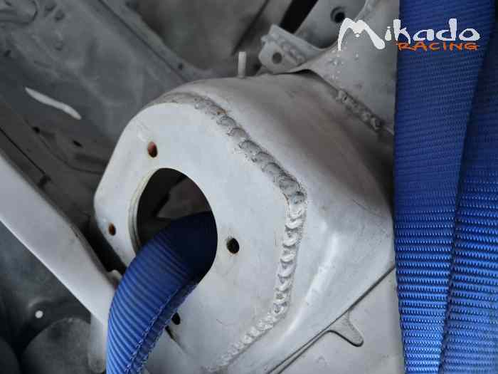 Saxo n2 accidenté + caisse mater 4