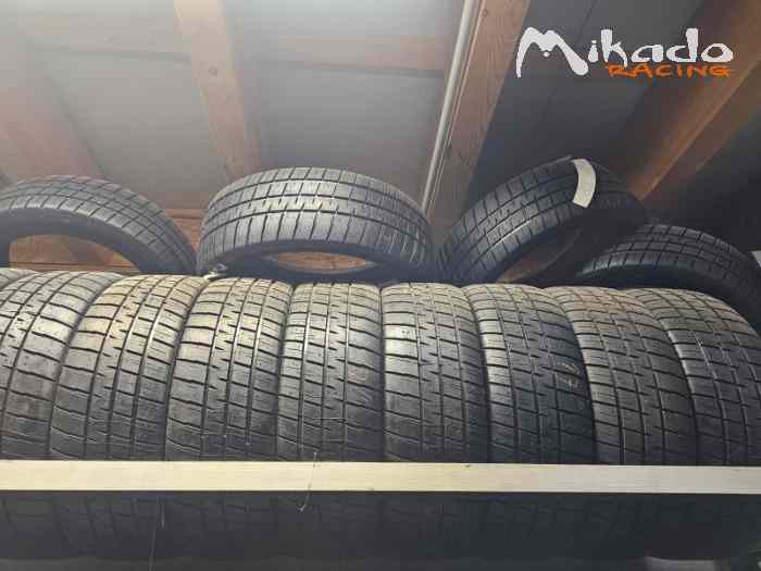 A vendre !!NOUVEAU!! Pneus Michelin 19-63/17 MW1 et M20 1