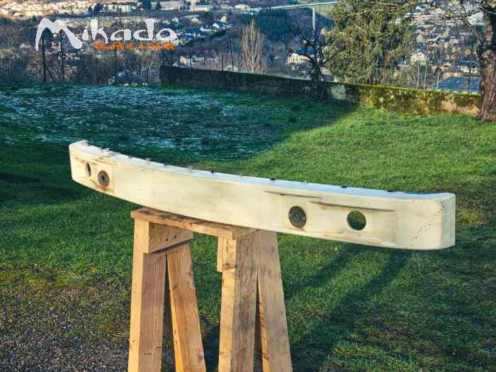 Traverse de Pare Choc BMW E30 0