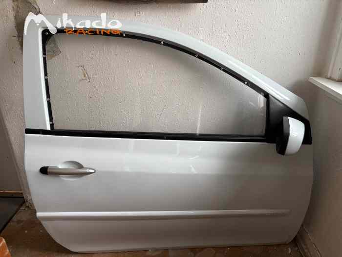 Des Portes en plastique Clio 3 3