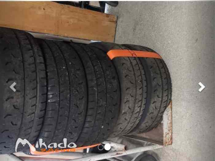 Pneus Kumho TM02 en 15 1