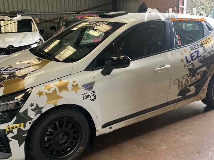 Clio rc5 terre et asphalte 2