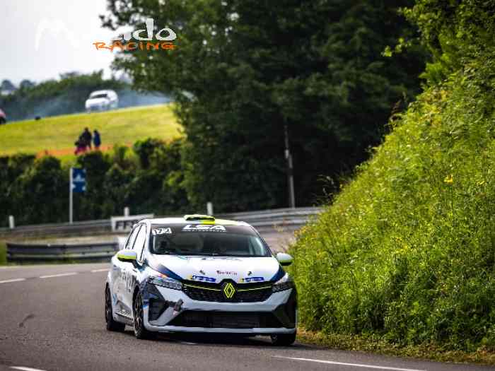 CLIO 5 CUP course de côte, slalom, circuit – photo 2 sur 3