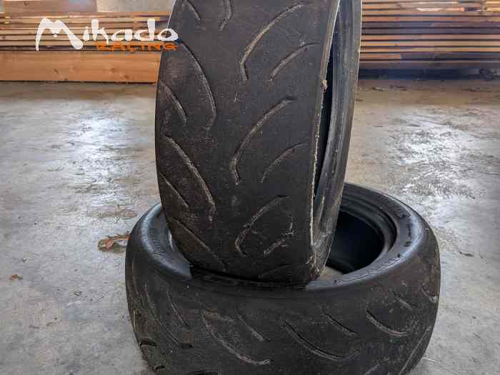 Pneus Yokohama AD08 RS 15 Pouces 2