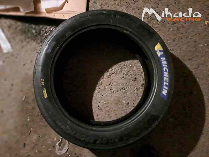 1 Michelin R21 en 17 pouces 0