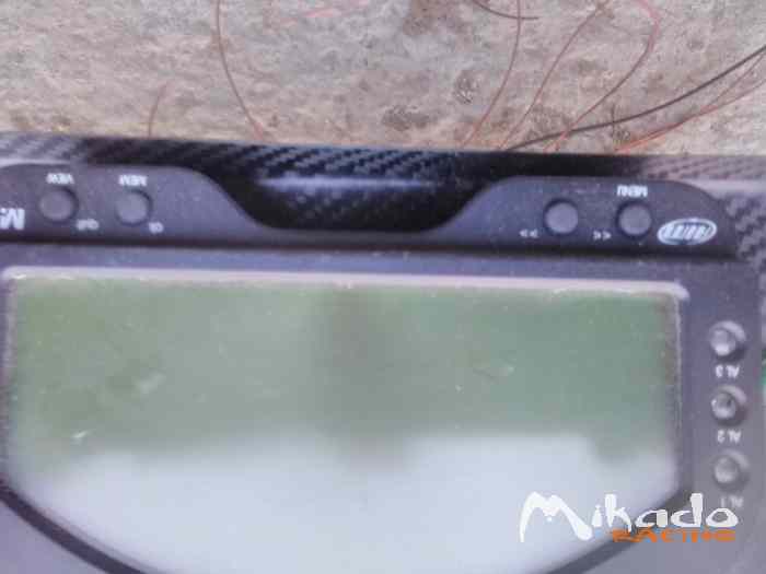 dash board aim avec support carbone 1