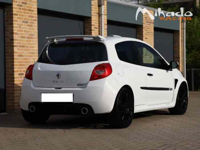 Clio 3 RS CUP 1