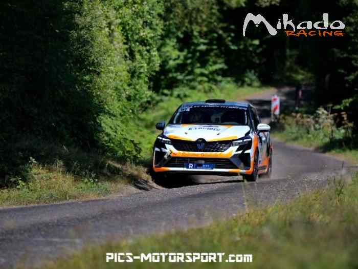 Location Clio RC5 – Rallye Compétition 24 0