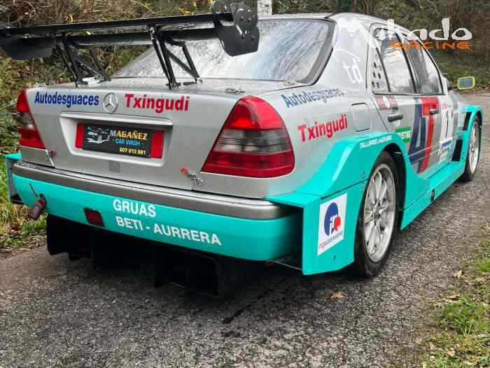 Mercedes campeón de clásicos de circuitos 2