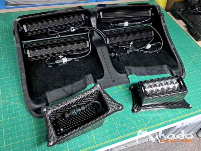 Supports de phares en fibre de carbone pour Skoda Fabia R5 / Rally2 et Citroën C3 Rally2 2