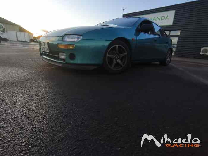 Mazda 323 0