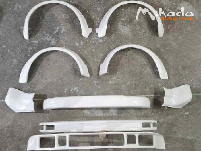 kit polyester Porsche 911 Gr4 ( Extensions Gr4 - pare-chocs Gr4 ) 1