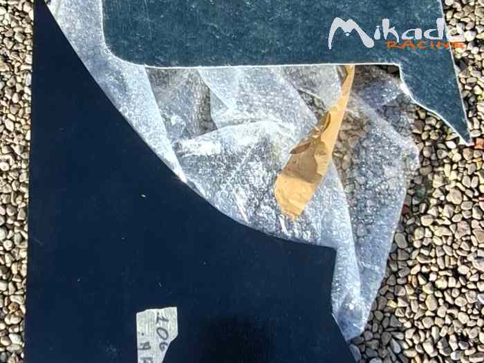 Kit Panneaux de Portes CITROEN SAXO / PEUGEOT 106 Avant + Arrière Fibre de verre noir 1