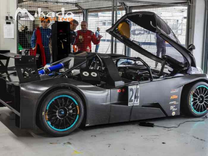 KTM X-Bow GT4 DSG 1/1 – photo 4 sur 6