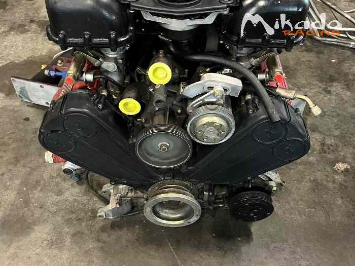 Moteur Ferrari f355 2.7 – photo 2 sur 3