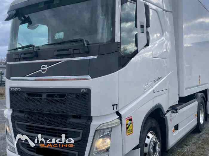 À louer : Tracteur VOLVO FH 540 0